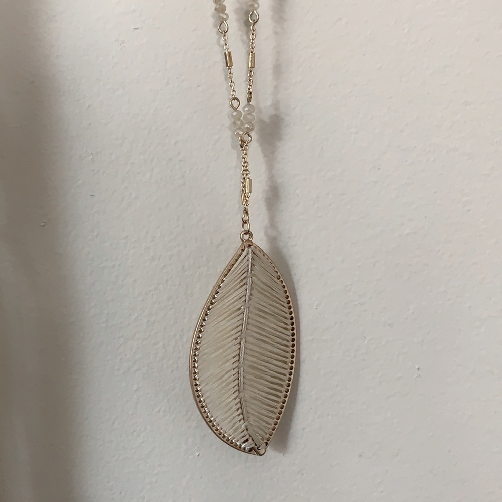Maurices Boho Feather Necklace NWT